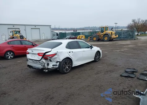 2018 Toyota Camry L/Le/Xle/Se/Xse из США, поврежденный, VIN 4T1B11HK9JUO3835